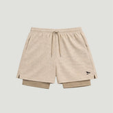 Beige Kompressions-Shorts aus Dry-Fit-Material