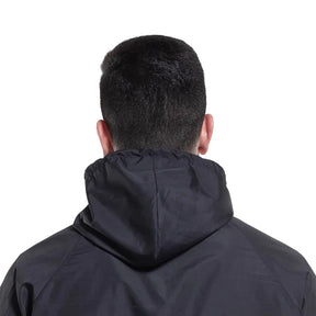 Schwarzer Windbreaker mit Kapuze