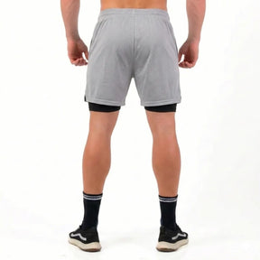 Graue Kompressions-Shorts aus Dri-Fit-Material